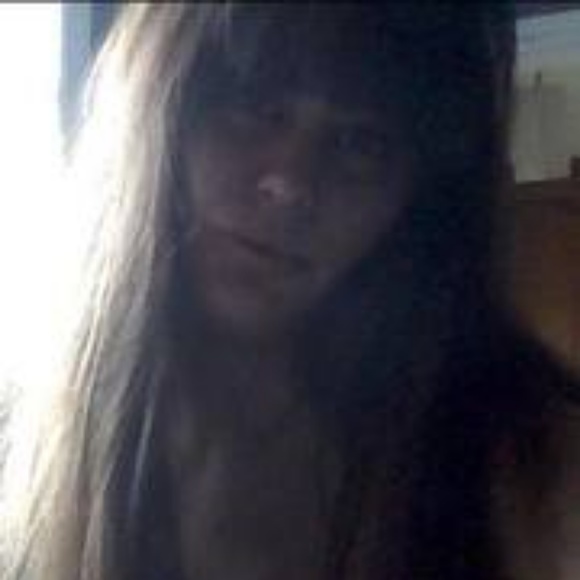 !💕posh ambassador💕Adrienne - Picture 3 of 12